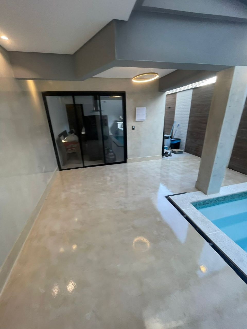 Piso Perolado com Brilho